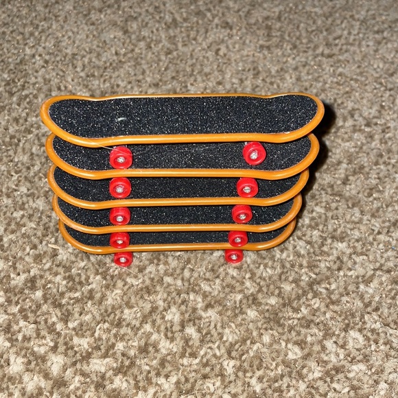 Tech Decks - Picture 11 of 17